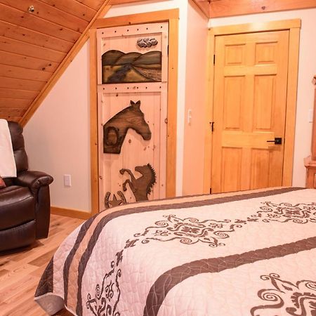 The Inn At Oxbow Acres Milan Экстерьер фото