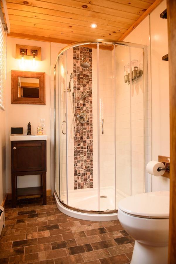 The Inn At Oxbow Acres Milan Экстерьер фото