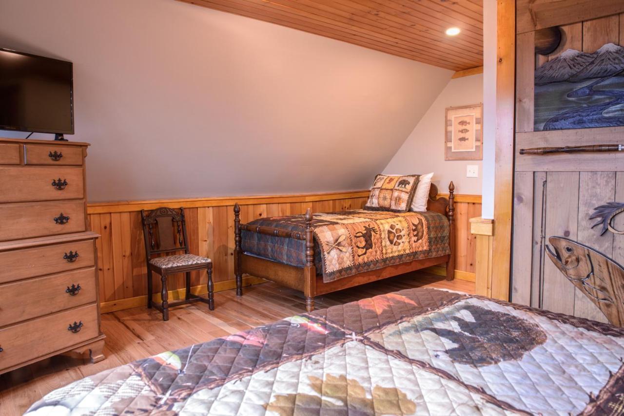 The Inn At Oxbow Acres Milan Экстерьер фото
