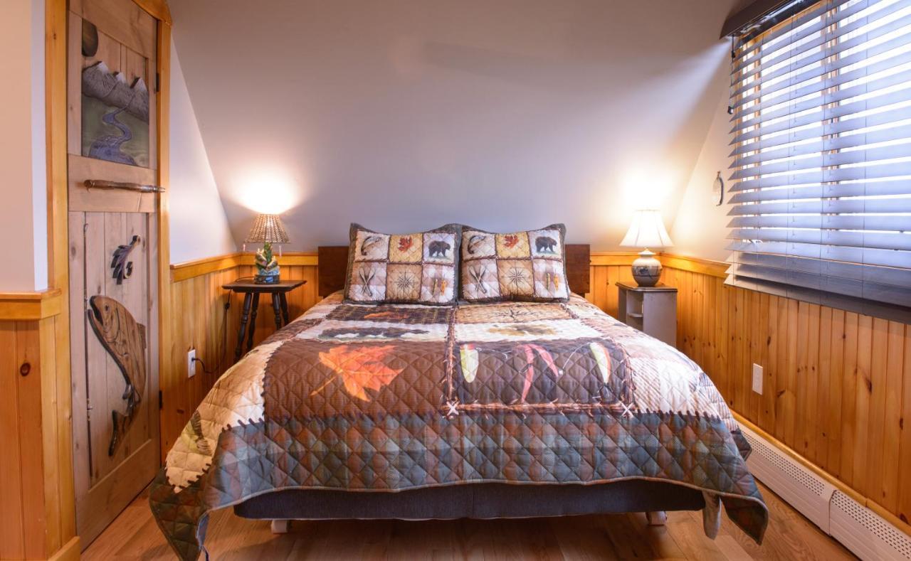 The Inn At Oxbow Acres Milan Экстерьер фото